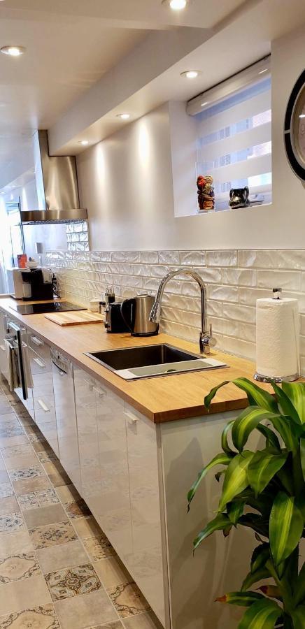 Cosy Apartment At Bossuet Road Монреал Екстериор снимка